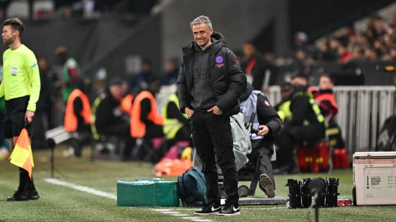 You are currently viewing « Il était très jeune », Luis Enrique explique le passage raté d&rsquo;Ekitike au PSG avant le choc contre Liverpool
