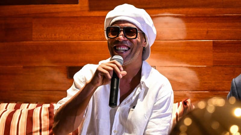 You are currently viewing « J’espère avoir l&rsquo;impact le plus positif possible »: pourquoi Ronaldinho relance sa carrière de joueur à 46 ans